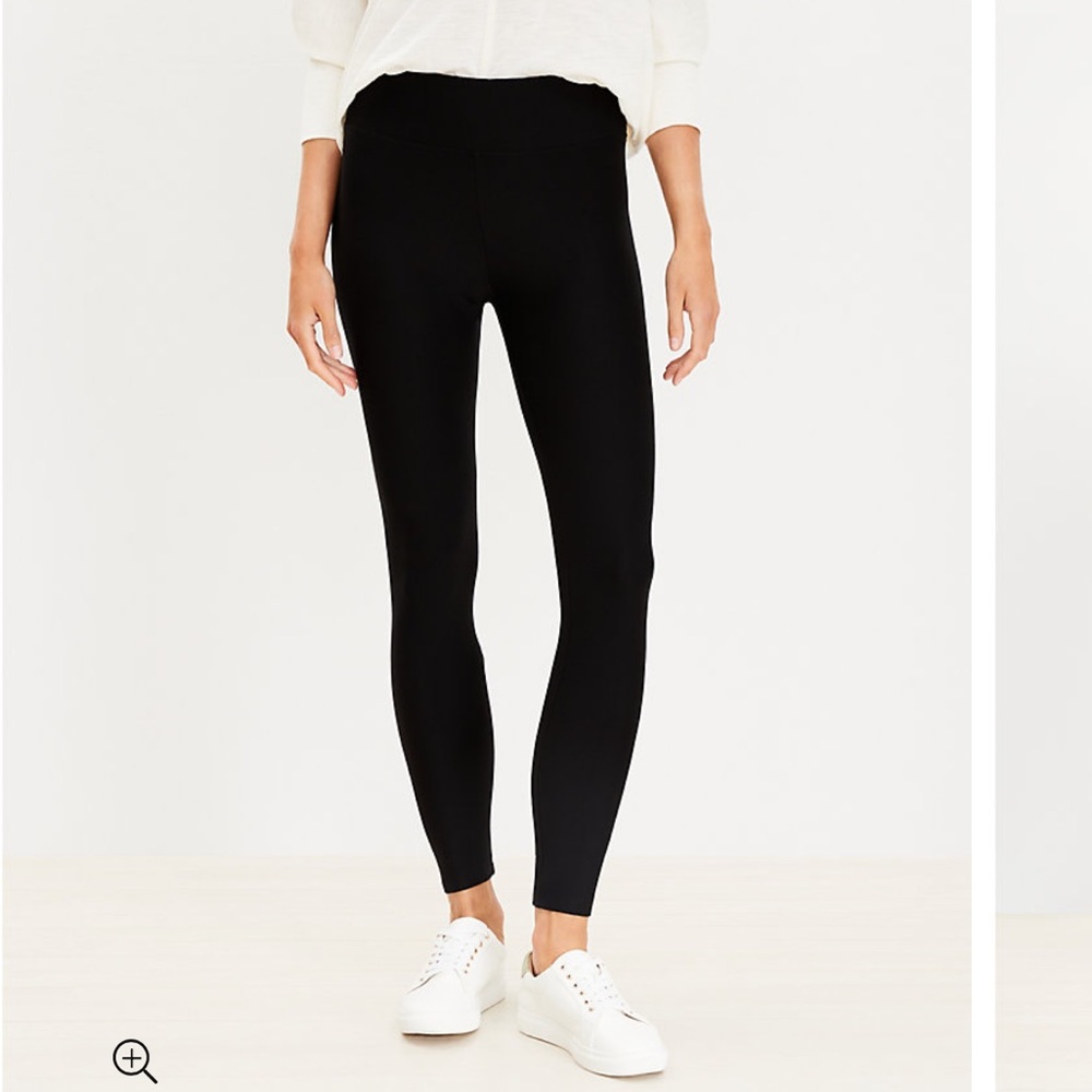 Lou & Grey Signature Softblend Leggings in black